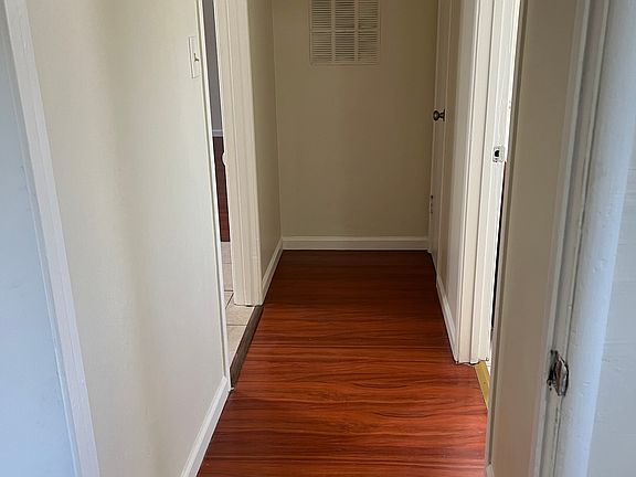 5th image of 2240 Luz Ave #2230