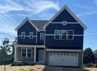 2016 Gregory Dr, Macungie, PA