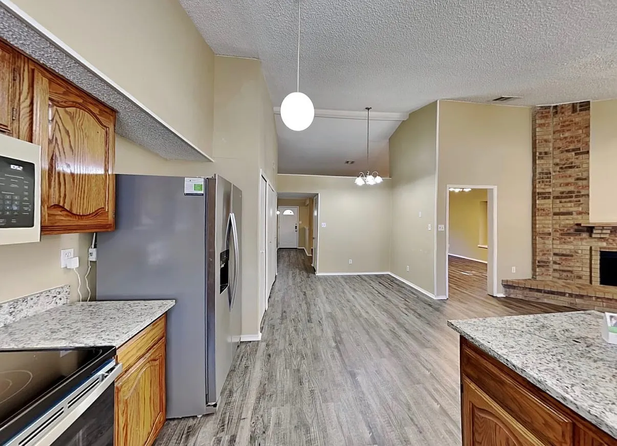 3 bed, 1529 sqft, $2,000 — Photo 4
