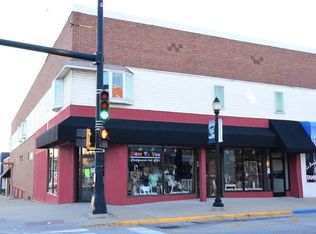 102 N Franklin St APT 6, Manchester, IA 52057