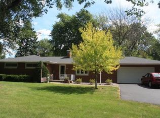 4 E South Court Dr, Decatur, IL 62526
