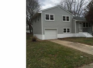 12 Briarcliff Dr, New Castle, DE 19720