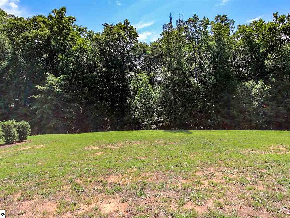 2nd image of 233 Grandmont Ct Lot 11