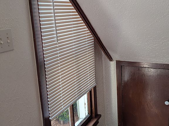 4th image of 5447 Capital Heights Ave