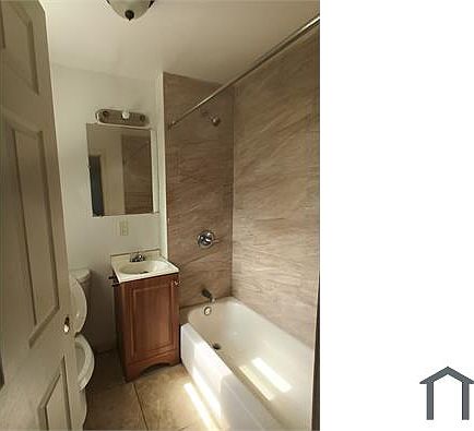 1st image of 529 18th Ave #2F