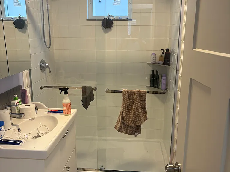 34 Adrian St #2 — Photo 4