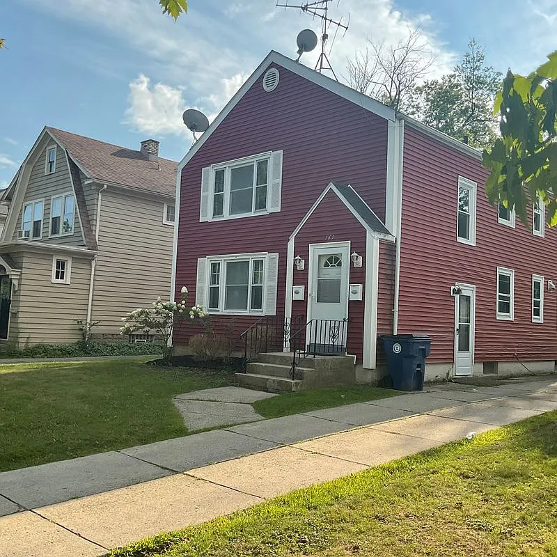 2 bed, 1.0 bath, 850 sqft, $1,400 — Photo 1