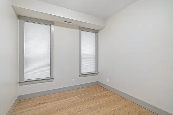 Rented by Compass | media 42