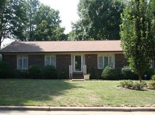 5011 Ellenwood Dr, Greensboro, NC 27410