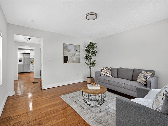 2nd image of 131 Adams St