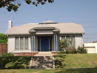 327 N Beachwood Dr, Los Angeles, CA, 90004