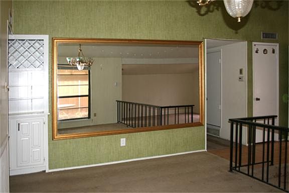5th image of 3117 E Park Dr