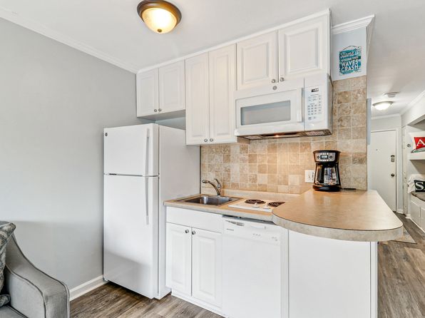 23 S Forest Beach Dr APT 142
