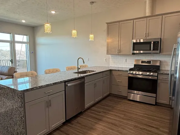 622 N 46th St, Omaha, NE 68132