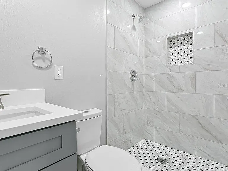 4823 Kathy Jo Ter — Photo 18