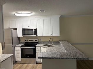 880 Drift Tide Dr, Virginia Beach, VA 23464