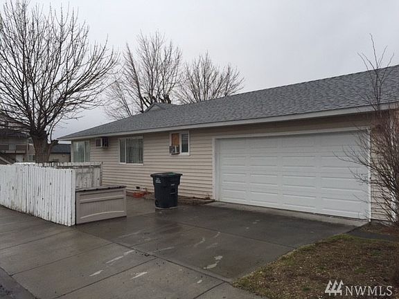 2nd image of 925 W Columbia Ave