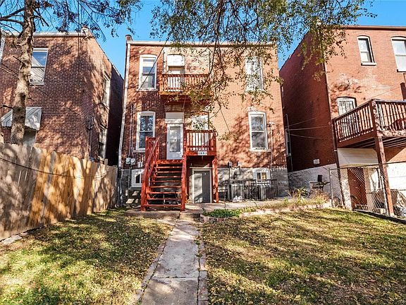 3rd image of 3953 S Grand Blvd