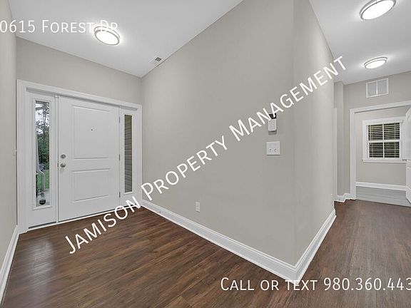 3rd image of 10615 Forest Dr