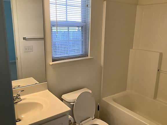 5th image of 1114 Wyngate Dr #1114