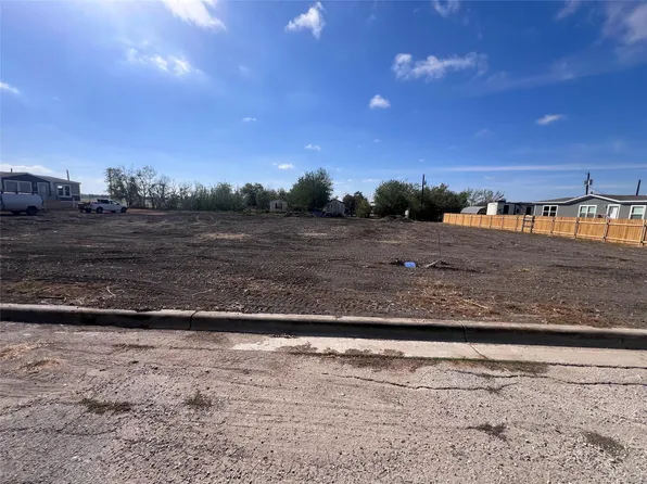 704 E Pecan St, Granger, TX 76530