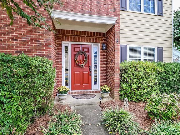 4th image of 1190 Great Oaks Dr