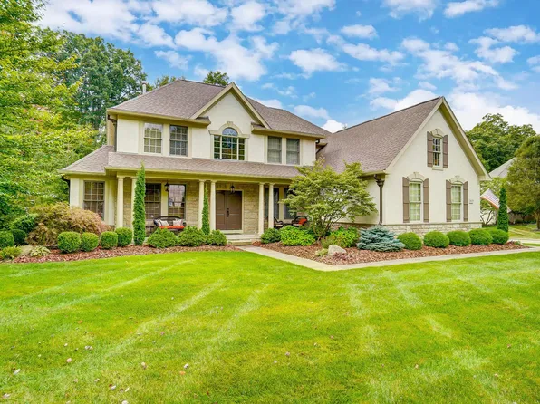 8639 Cavecreek Ct, Powell, OH 43065