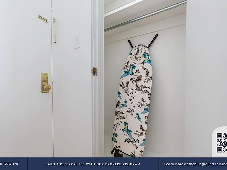 309 W 30th St #5E — Photo 14