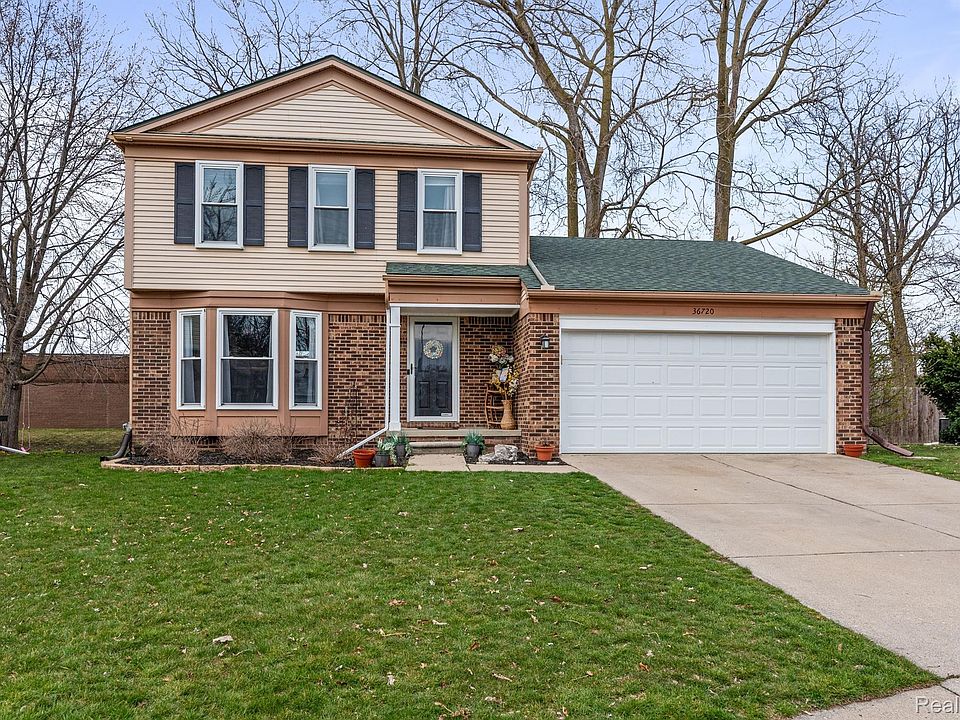 1st image of 36720 Dartmouth Dr