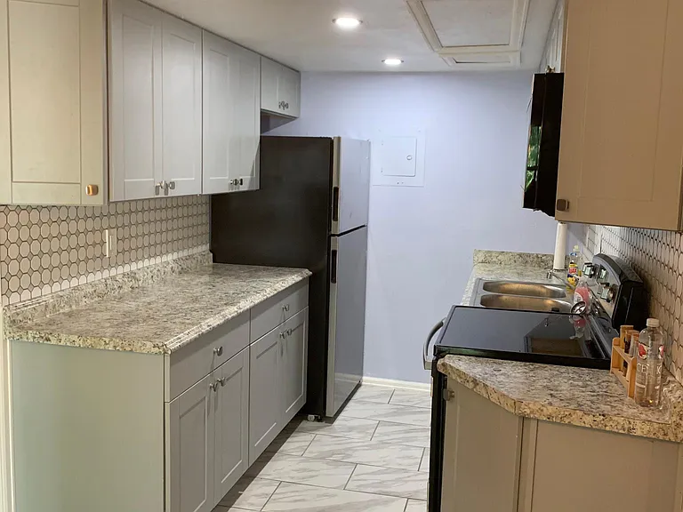 3351 S Monaco Pkwy #D — Photo 3
