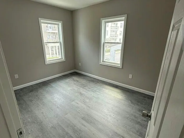 24 Long Ave #3 — Photo 10