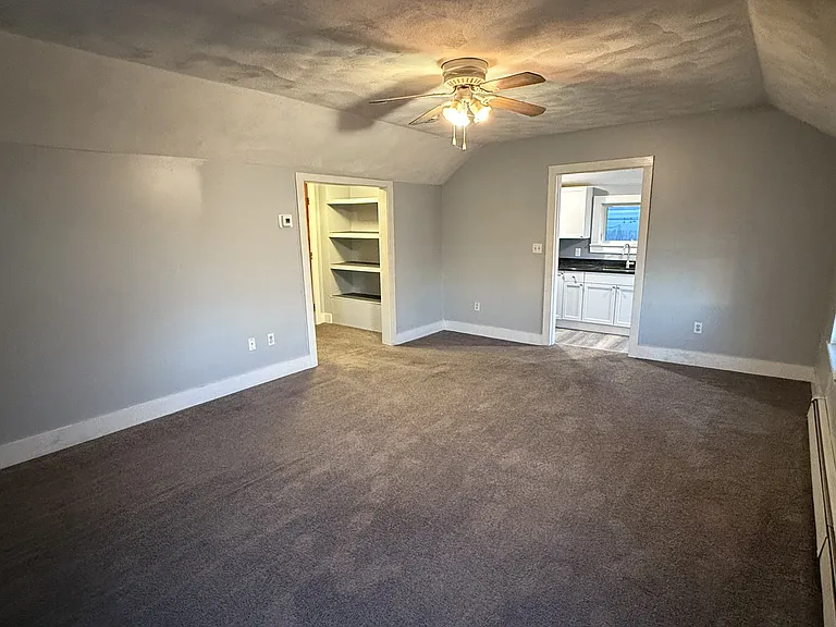 149 Bristol Ferry Rd — Photo 9