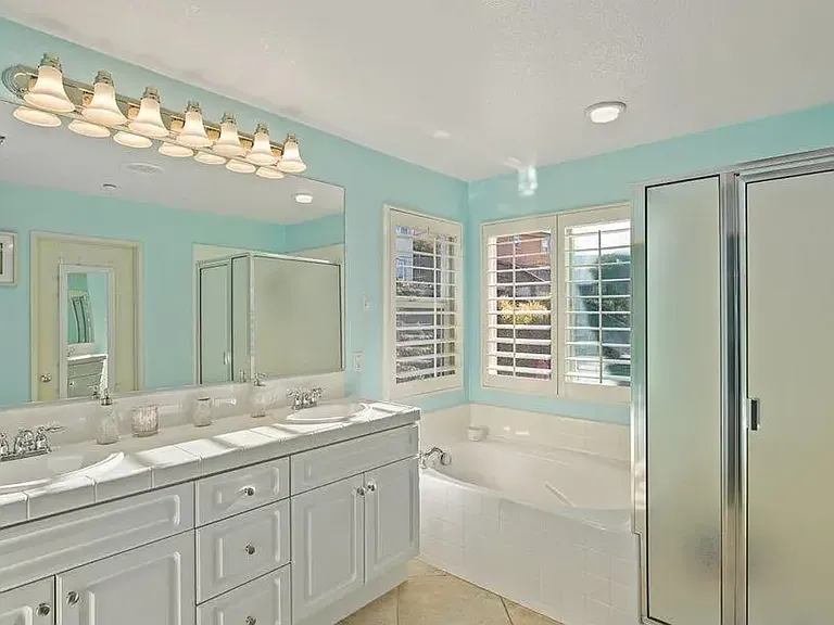 10287 Spruce Woodlands Way — Photo 6