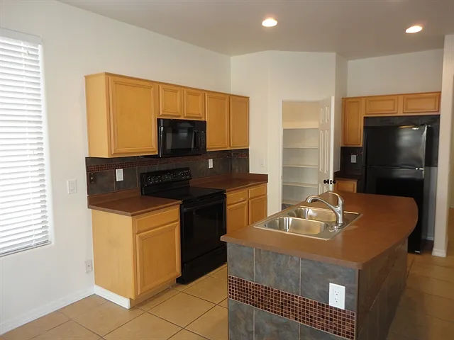 7248 E Norwood St — Photo 2