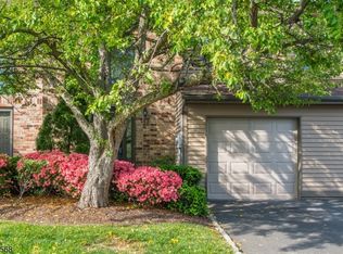 143 Castle Ridge Dr #72, East Hanover, NJ 07936