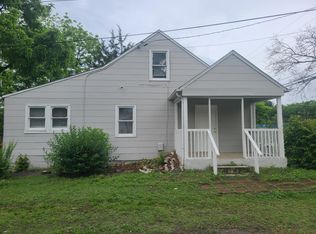 4515 Lansing Dr, Winston Salem, NC 27105