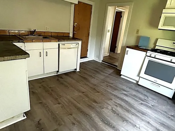 50-52 North Ave, 50-52 North Ave, Burlington, VT 05408