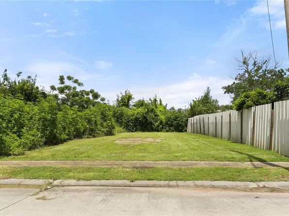 2332 Lizardi St, New Orleans, LA 70117