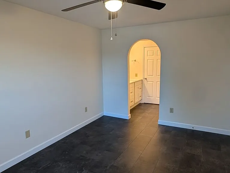 100 E Green Meadows Rd #9 — Photo 12