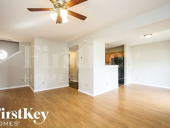 3rd image of 7152 Moon Ct