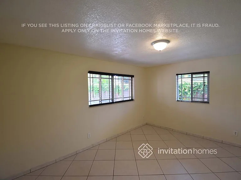 623 W 63rd Dr — Photo 7