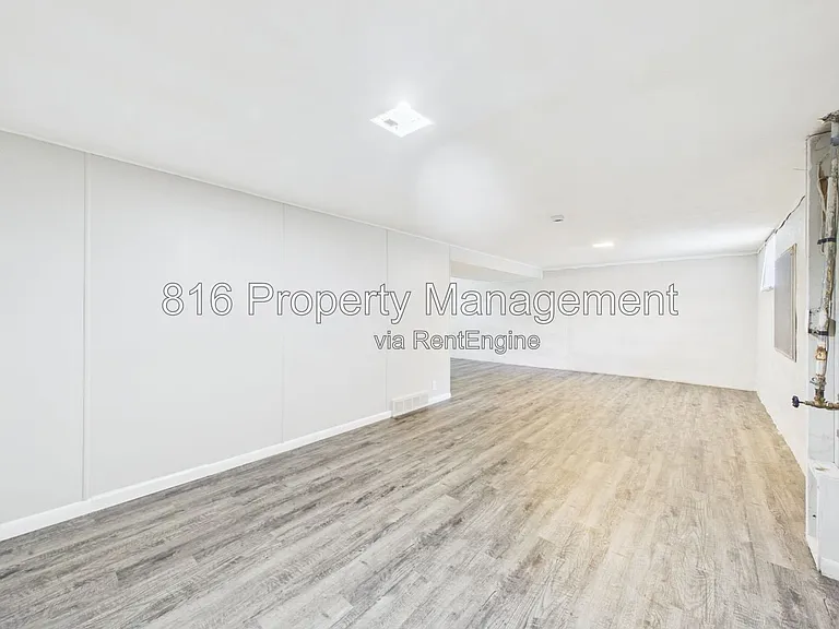 8511 Crystal Ave — Photo 27