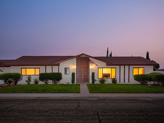 2nd image of 42855 Cherbourg Ln