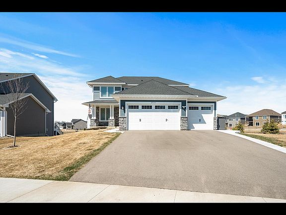 2nd image of 20335 Gateway Dr