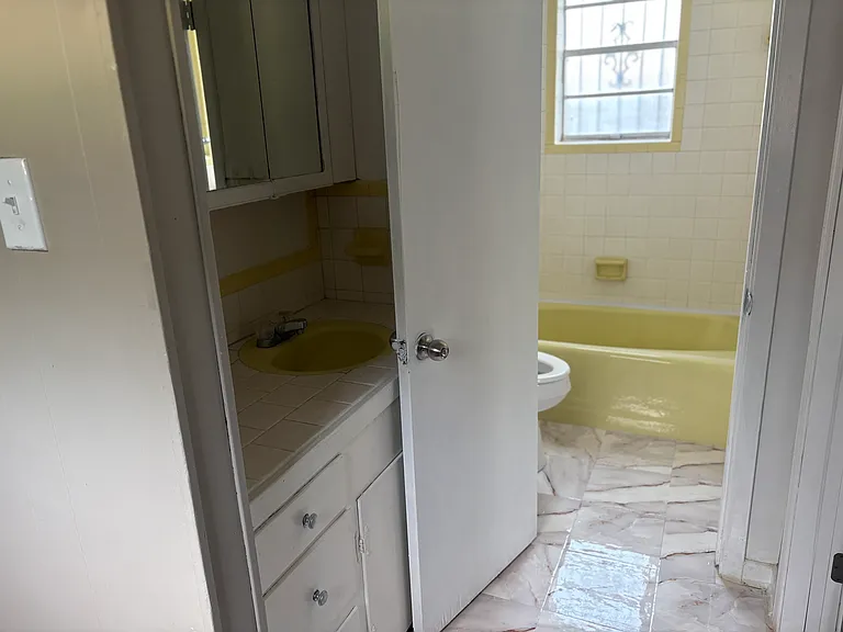 5636 Lemonwood Dr — Photo 10