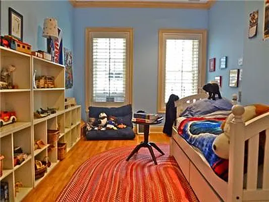 Rented by R New York | media 27