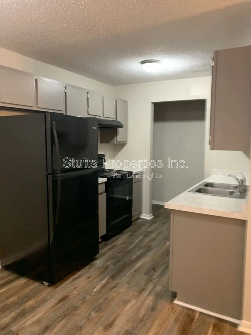 2 bed, 2.0 bath, $725 — Photo 3