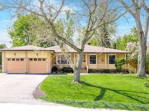 12 Ellen St, Essa, ON L0L 2N0