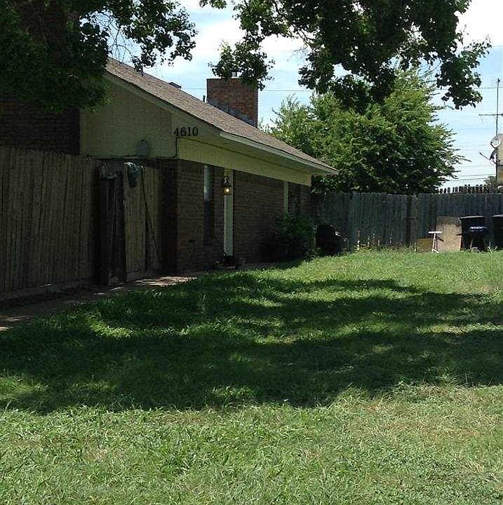 2nd image of 4602 Calle Nogal St
