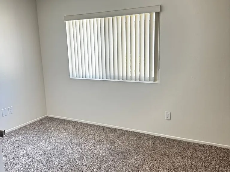 1501 Estate Villas — Photo 7